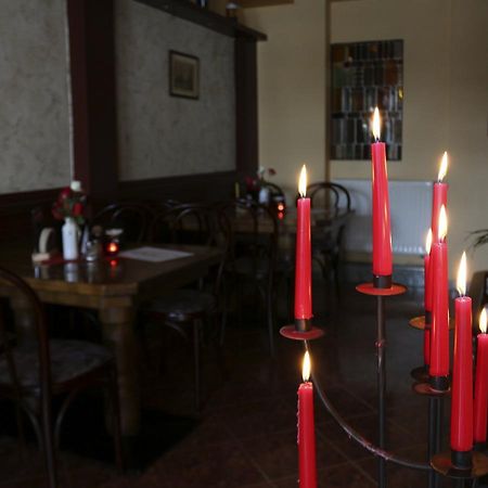 Gasthaus & Pension "Zur Rose" ワイマール エクステリア 写真